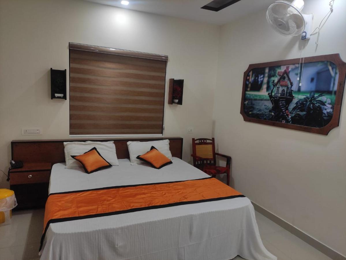 Pms Dhabi Residency Hotel Kottakkal Exterior photo