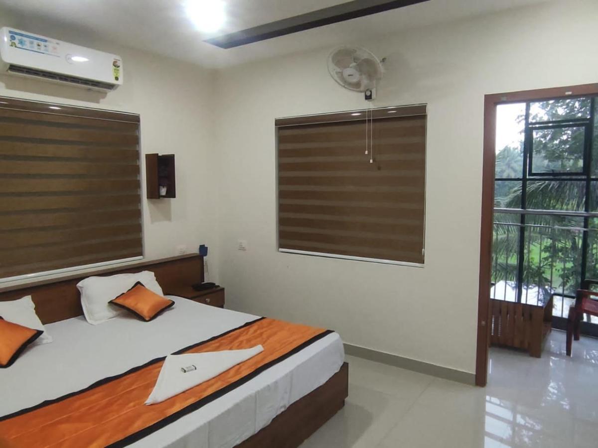 Pms Dhabi Residency Hotel Kottakkal Exterior photo